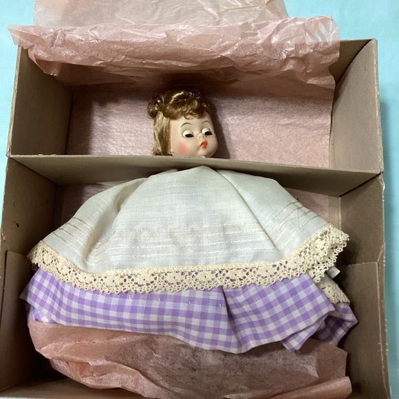 Madame Alexander Little Woman “MEG” Vintage Collector Doll - Picture 3 of 15